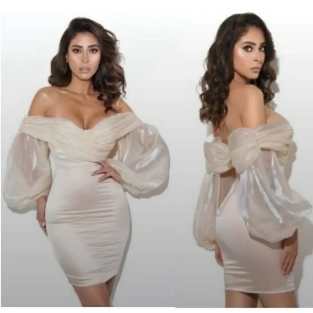 Miss Circle Elegant Off-Shoulder Cream Mini Dress, M